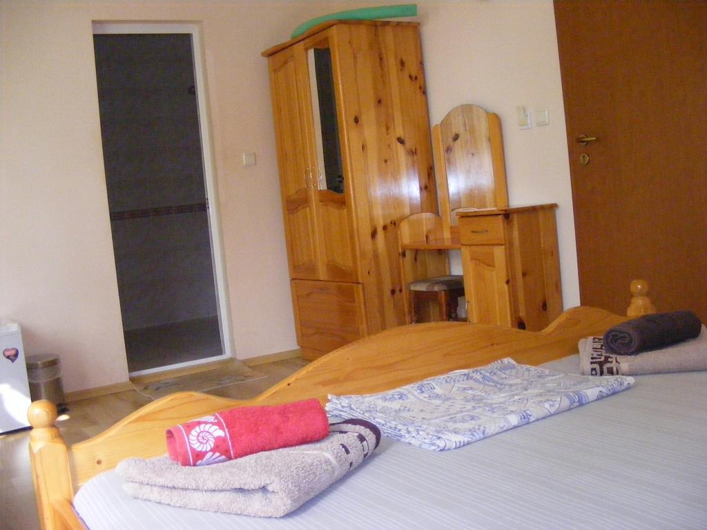 Guest House "Zora - Sarafovo" ブルガス エクステリア 写真
