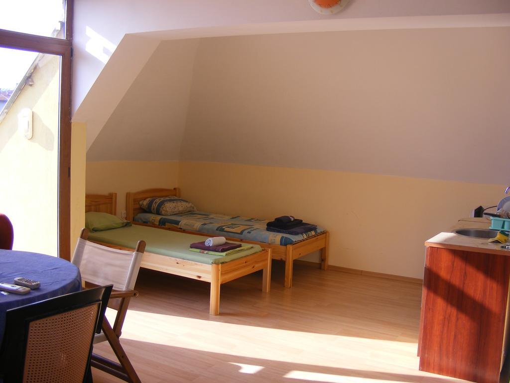 Guest House "Zora - Sarafovo" ブルガス エクステリア 写真